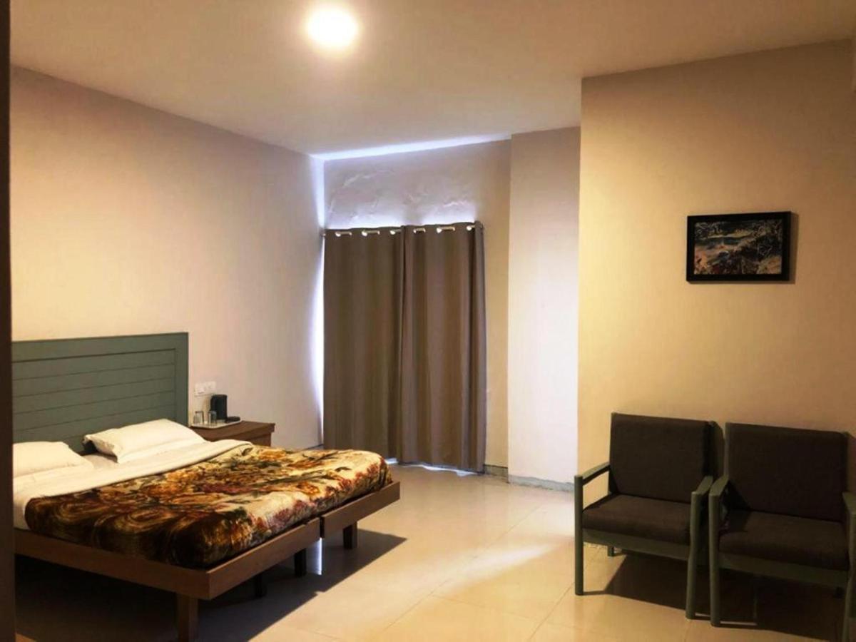 Hotel Preethi Palace Ooty Ngoại thất bức ảnh