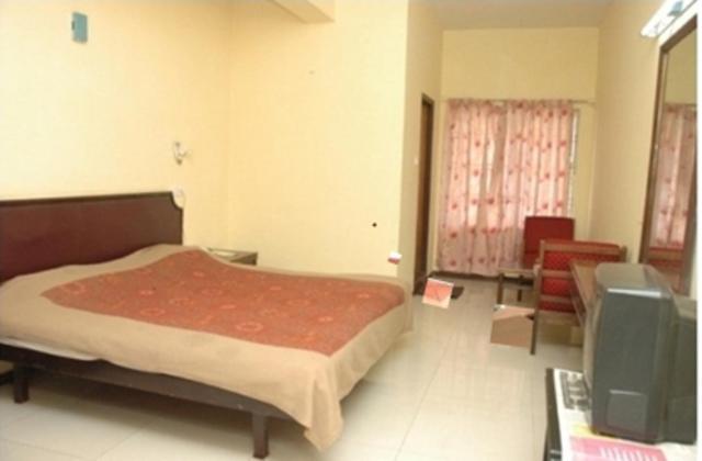 Hotel Preethi Palace Ooty Phòng bức ảnh