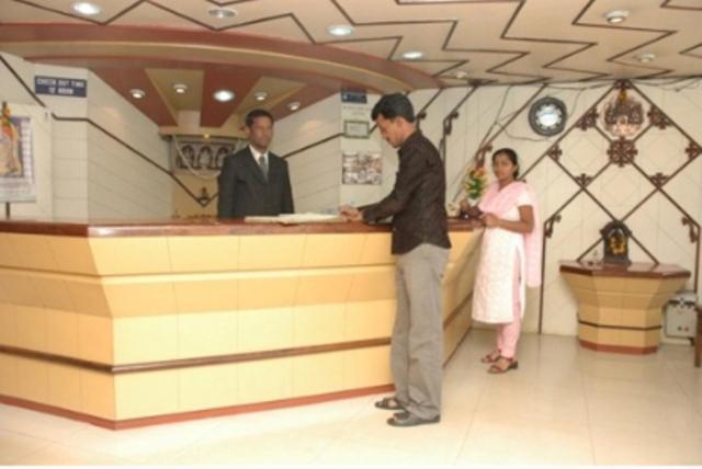 Hotel Preethi Palace Ooty Ngoại thất bức ảnh