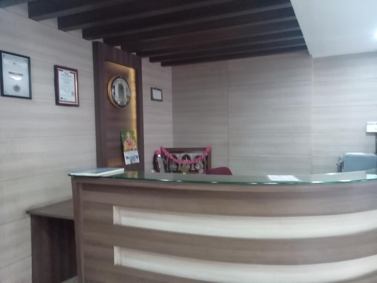 Hotel Preethi Palace Ooty Ngoại thất bức ảnh